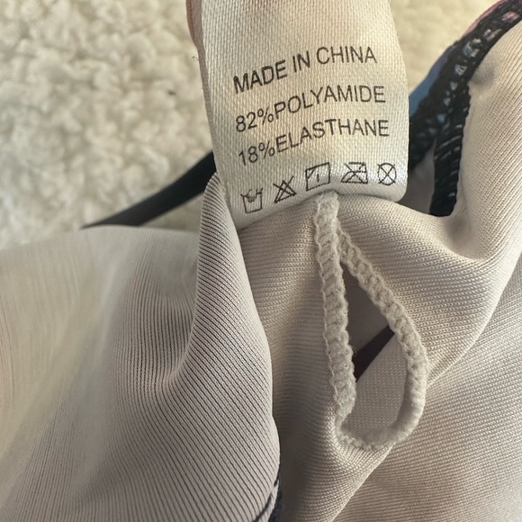 📦 SOLD - Women’s swimsuit dress. Size 2X. - Picture 9 of 9